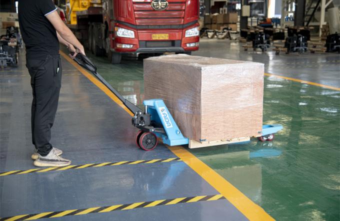 Υδραυλικό χειροκίνητο φορτηγό παλέτας 2000kg γαλάζιο φινίρισμα 4